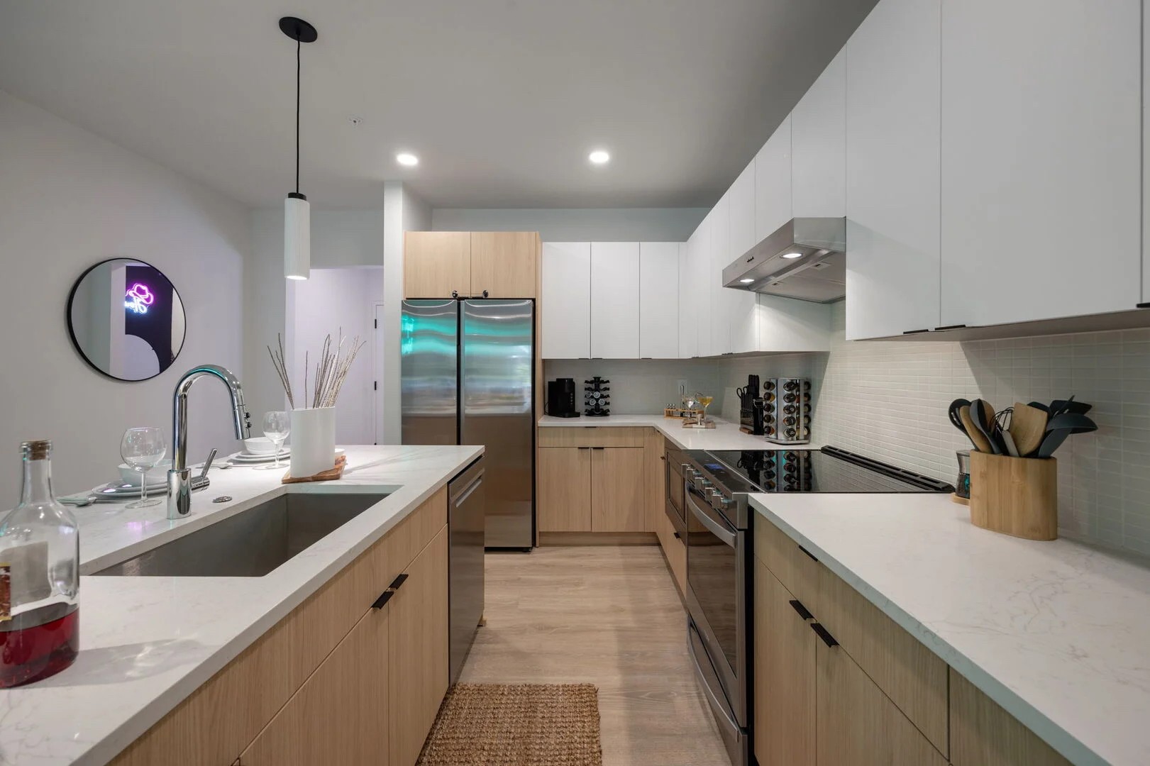 635 7th Ave, S Unit: 212