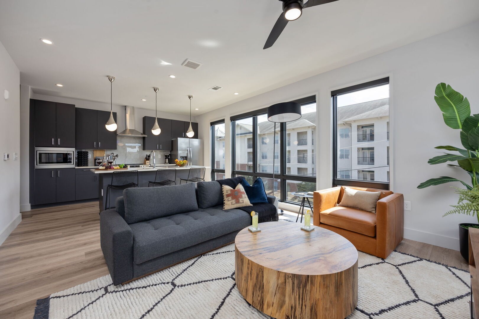 303 31st Ave, N Unit: 301
