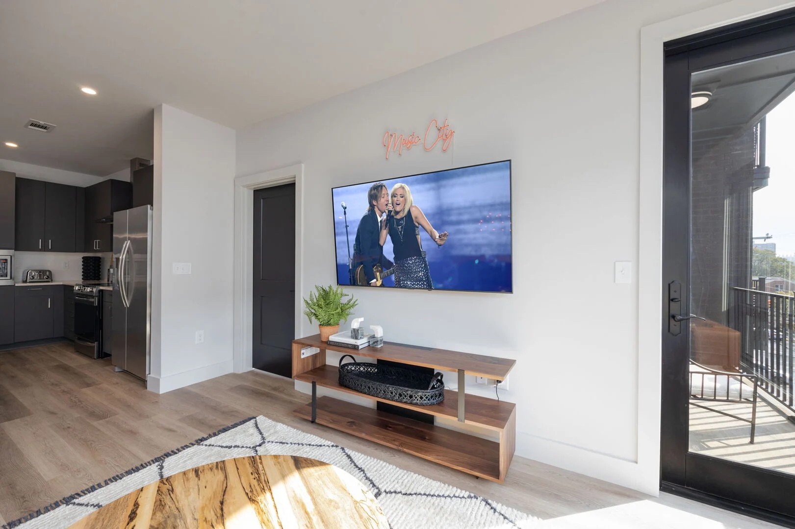 303 31st Ave, N Unit: 303