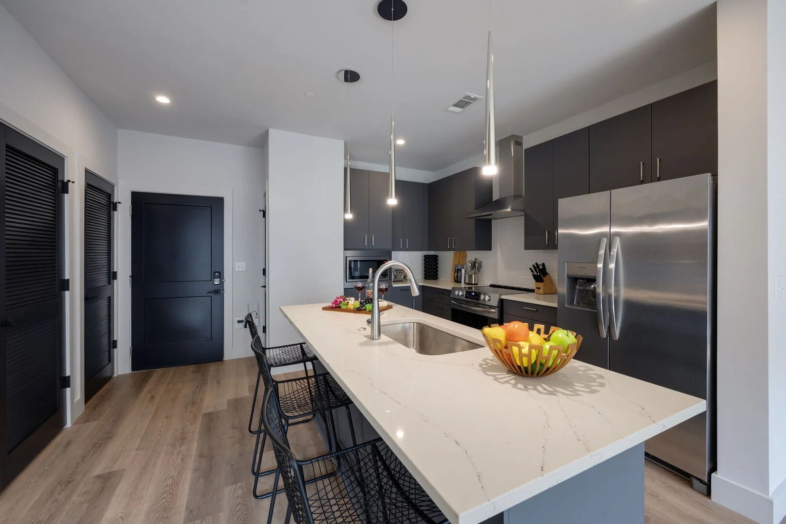 303 31st Ave, N Unit: 303