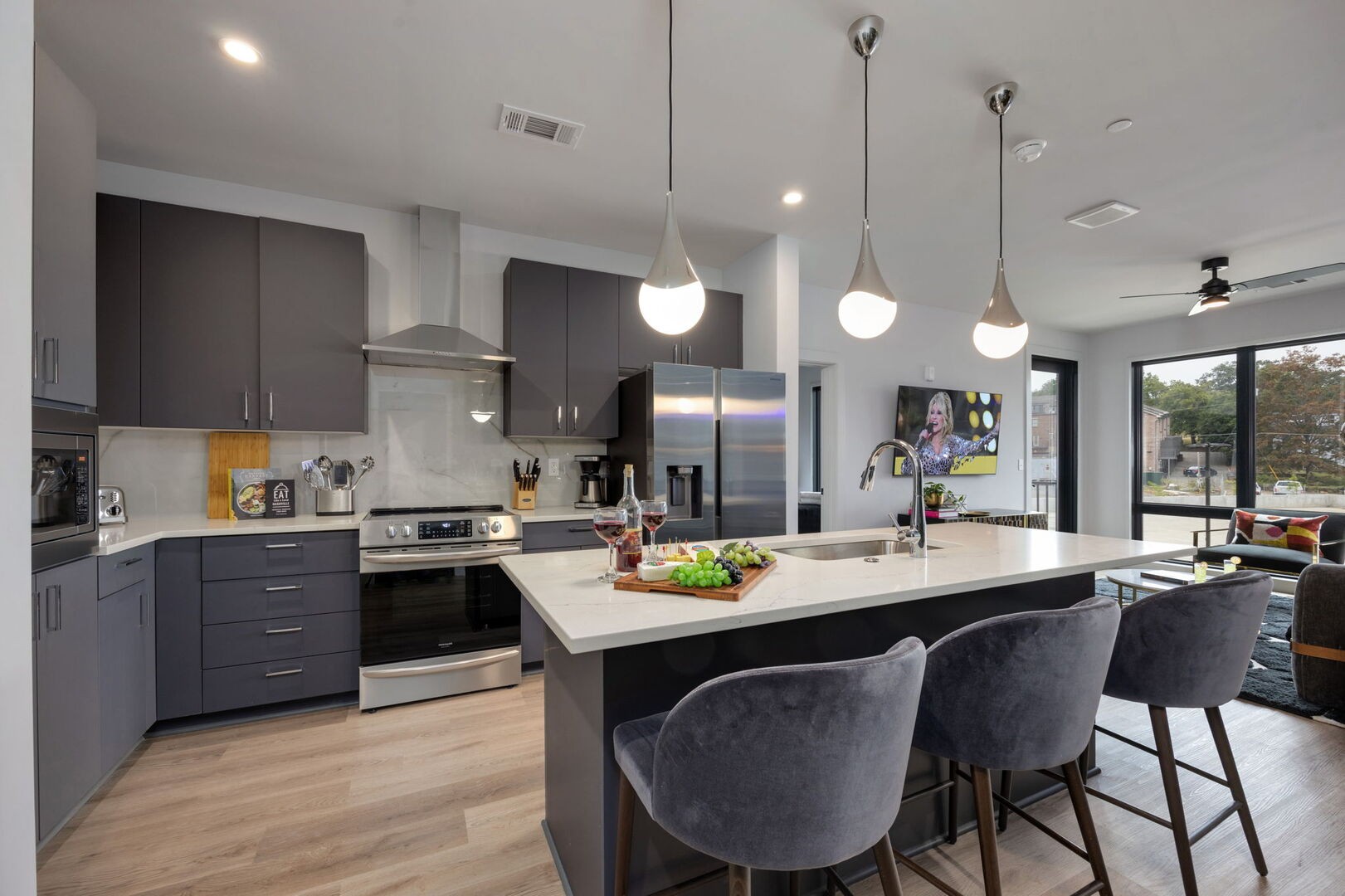 303 31st Ave, N Unit: 406