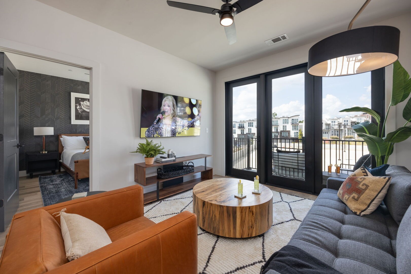 303 31st Ave, N Unit: 413