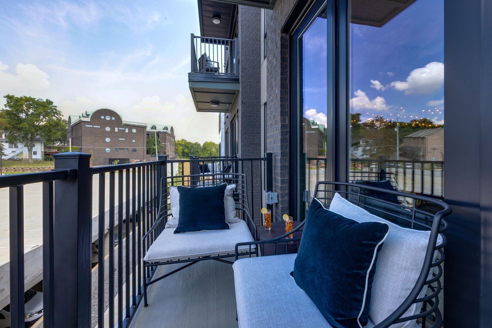303 31st Ave, N Unit: 413