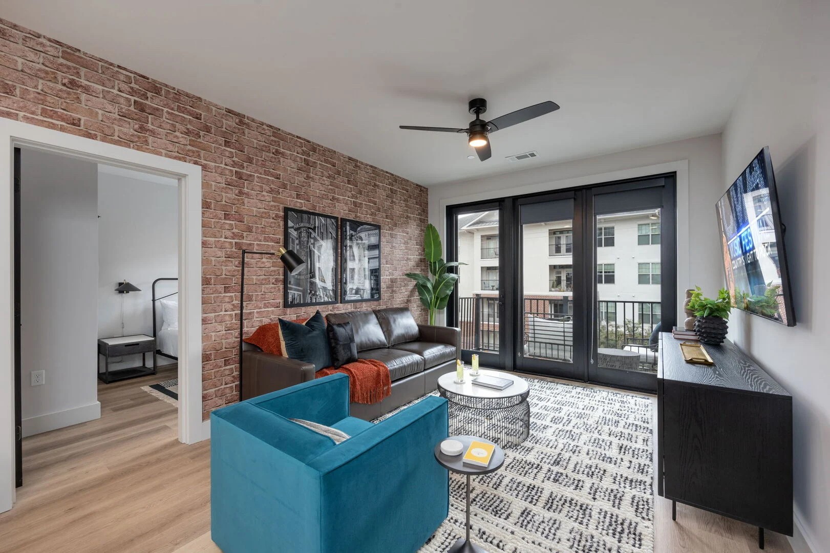 303 31st Ave, N Unit: 305