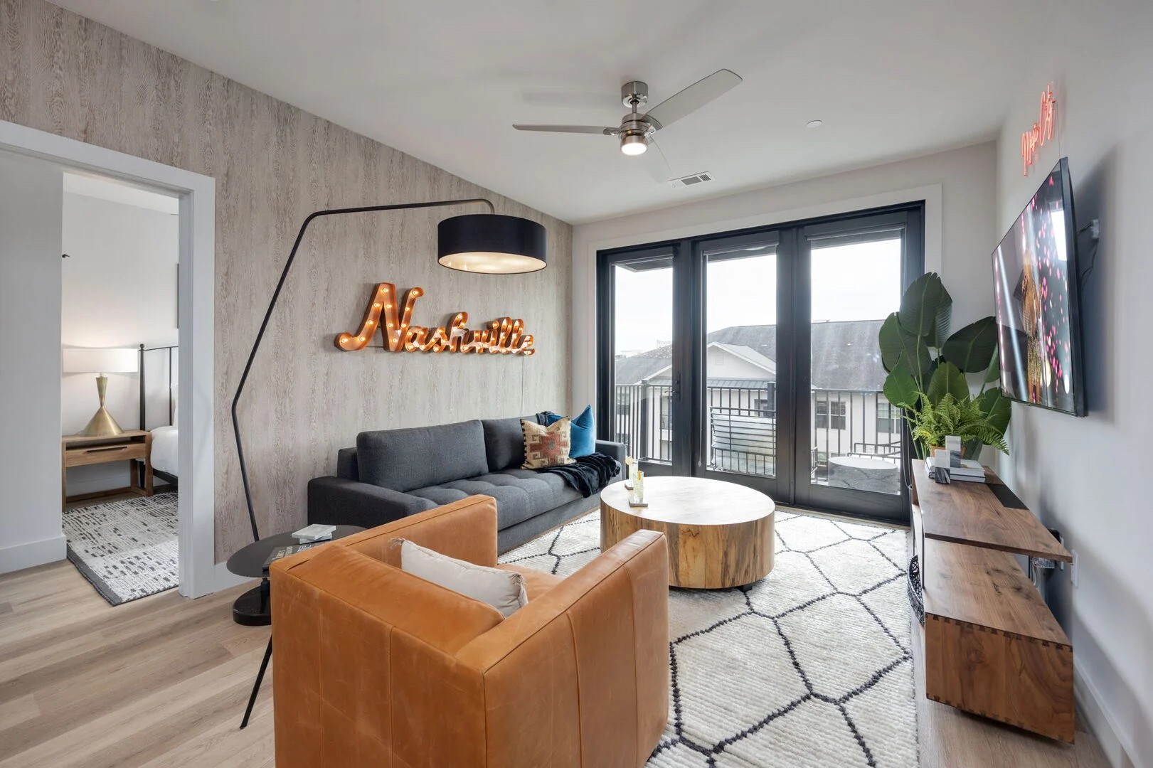 303 31st Ave, N Unit: 512