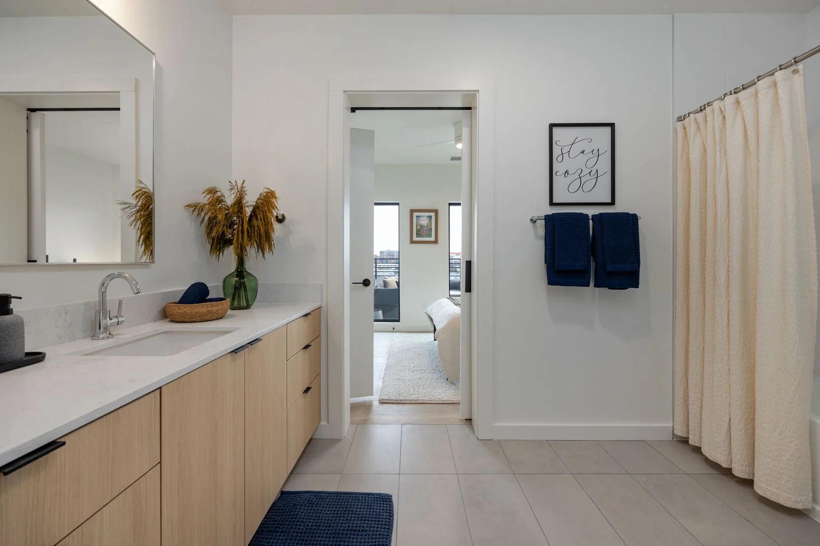 635 7th Ave, S Unit: 611