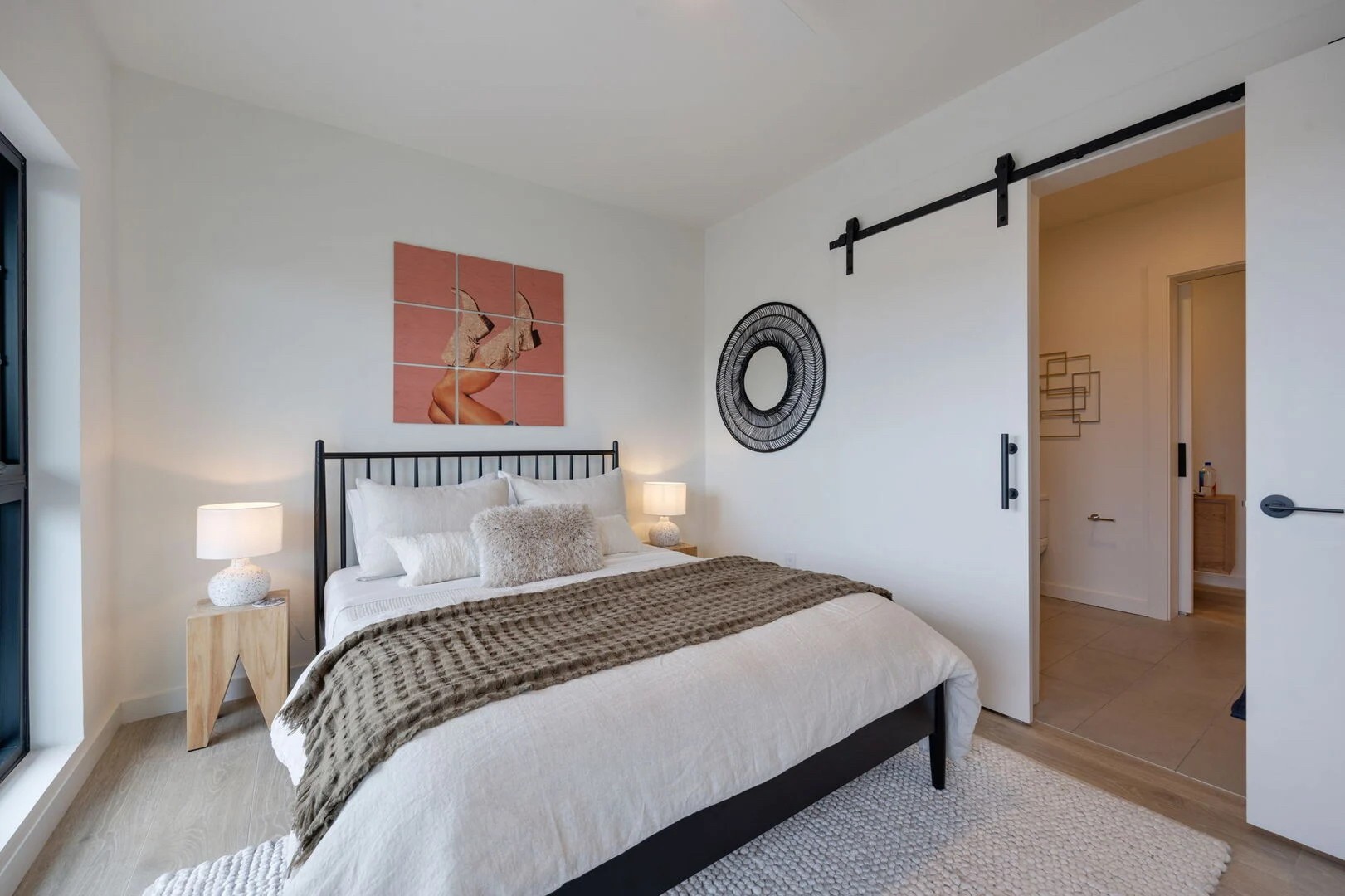635 7th Ave, S Unit: 611