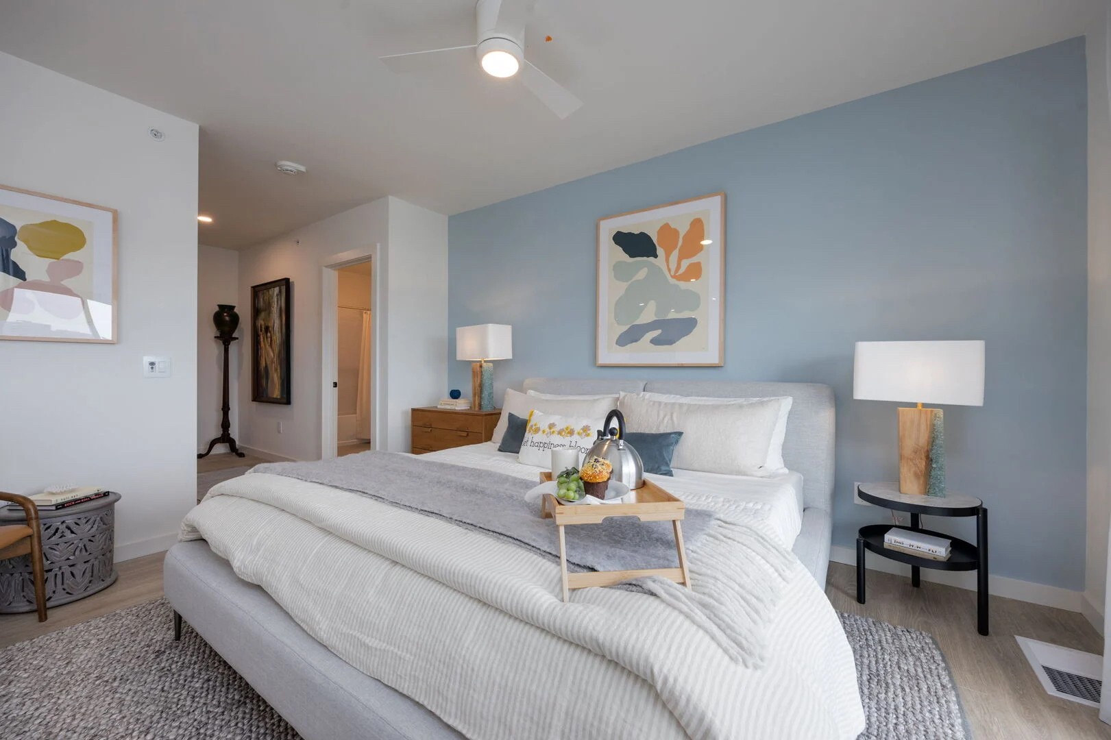 635 7th Ave, S Unit: 611