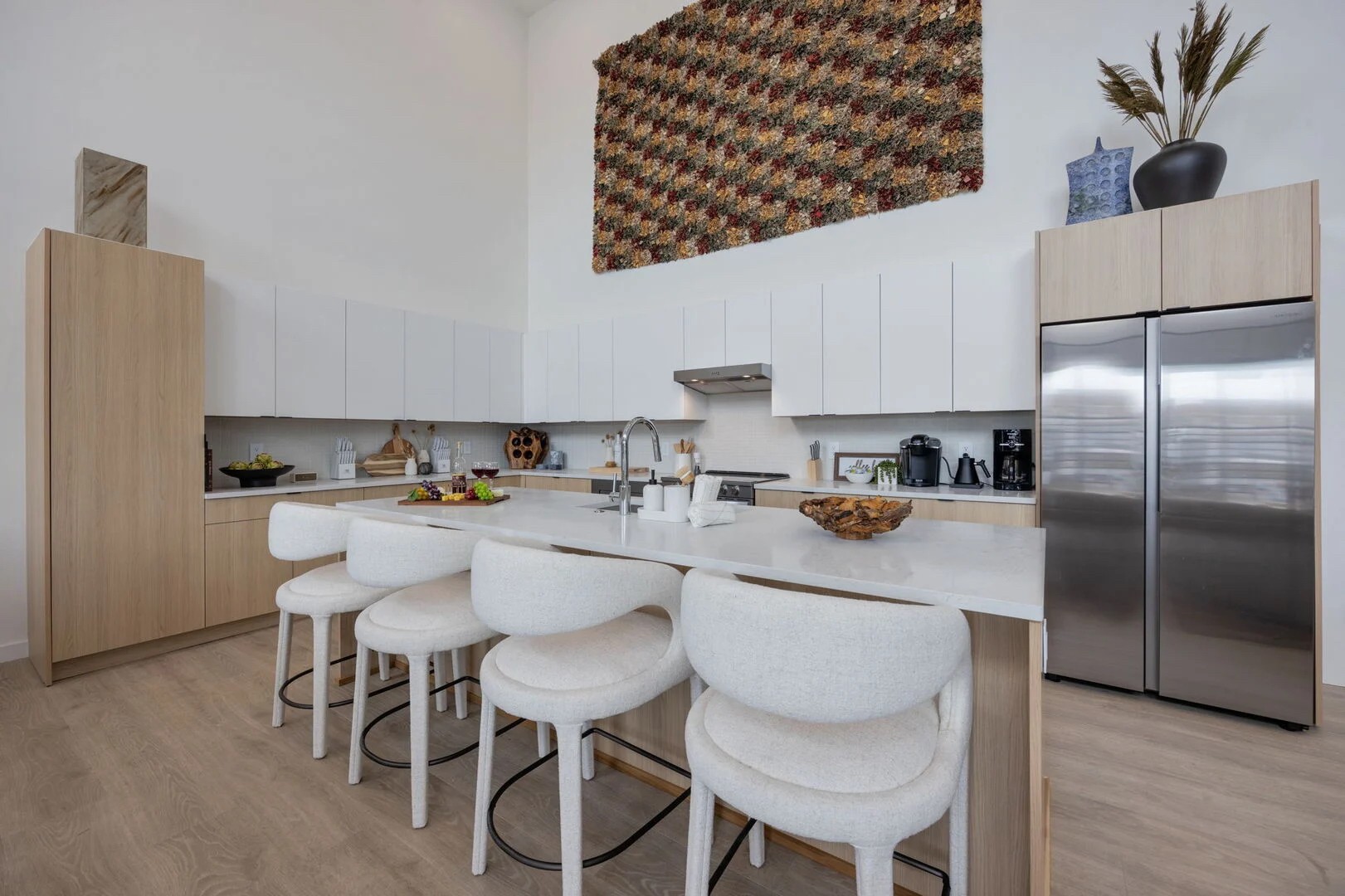 635 7th Ave, S Unit: 611
