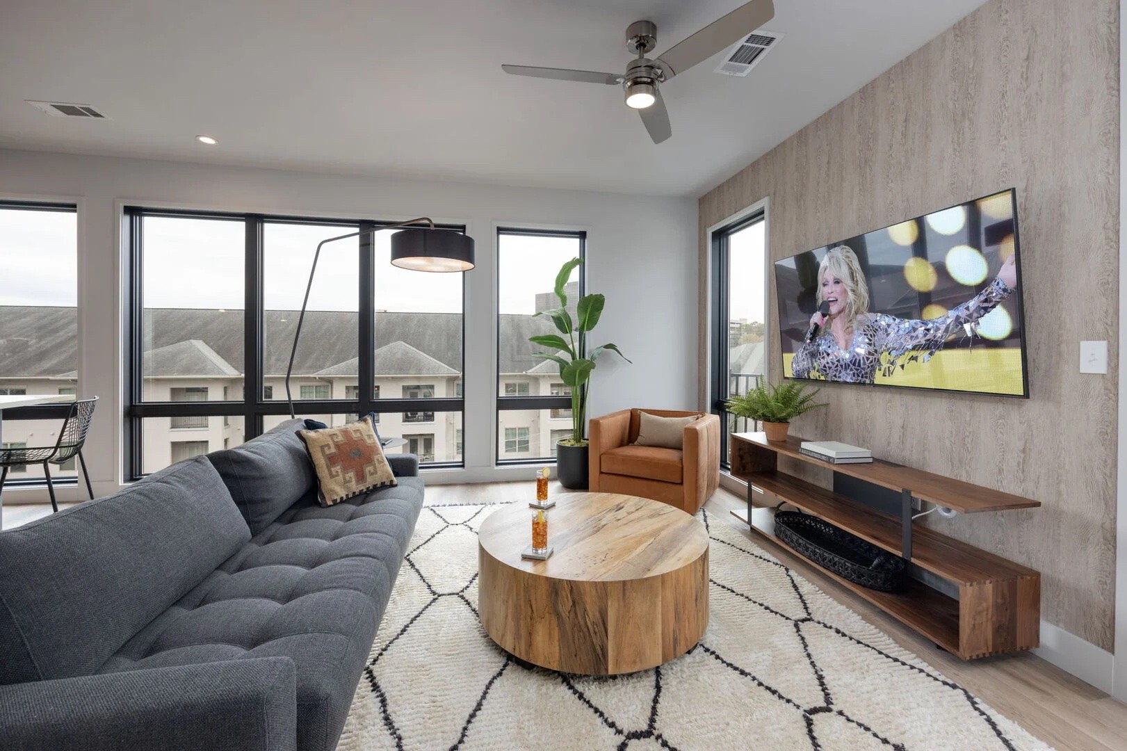 303 31st Ave, N Unit: 501