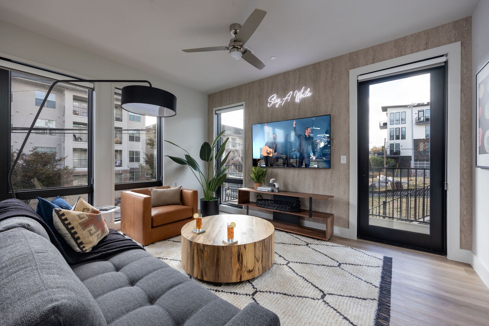 303 31st Ave, N Unit: 201