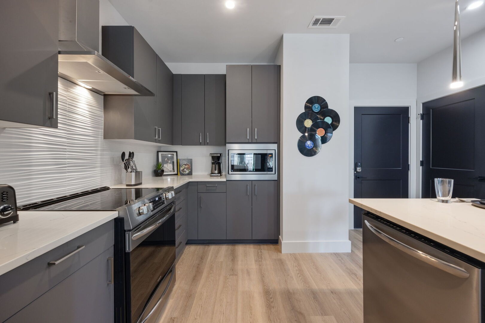 303 31st Ave, N Unit: 208