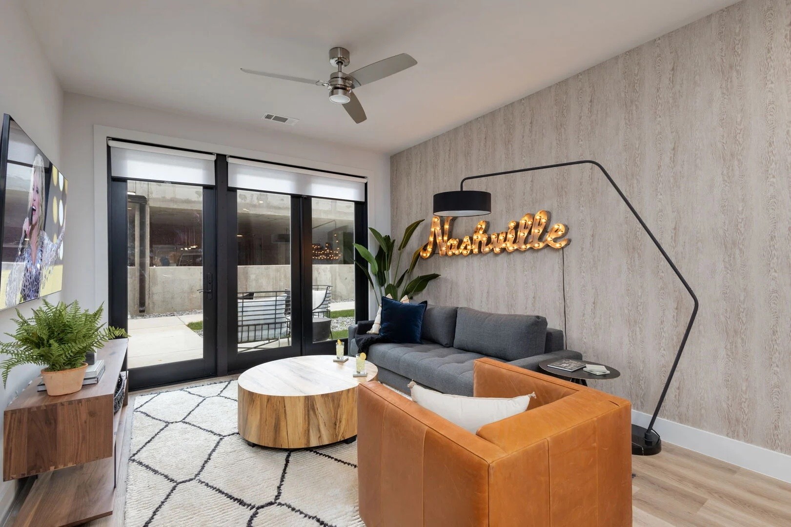 303 31st Ave, N Unit: 213