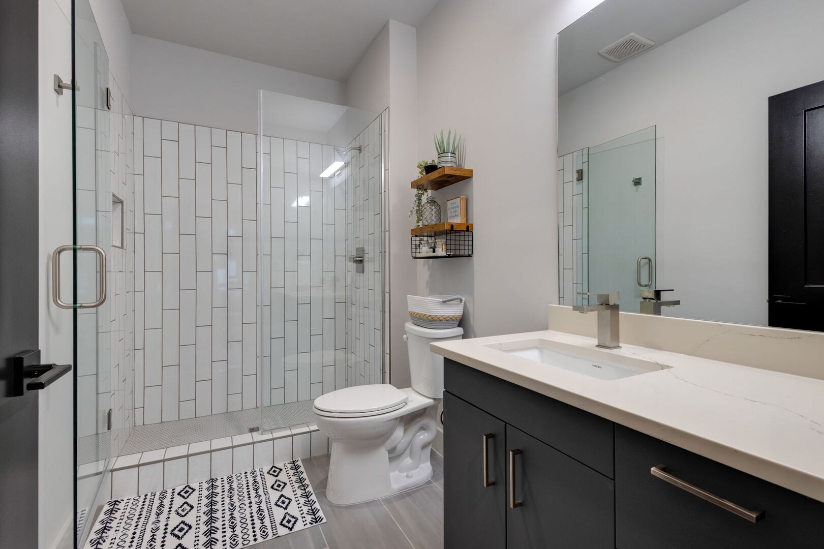 303 31st Ave, N Unit: 215