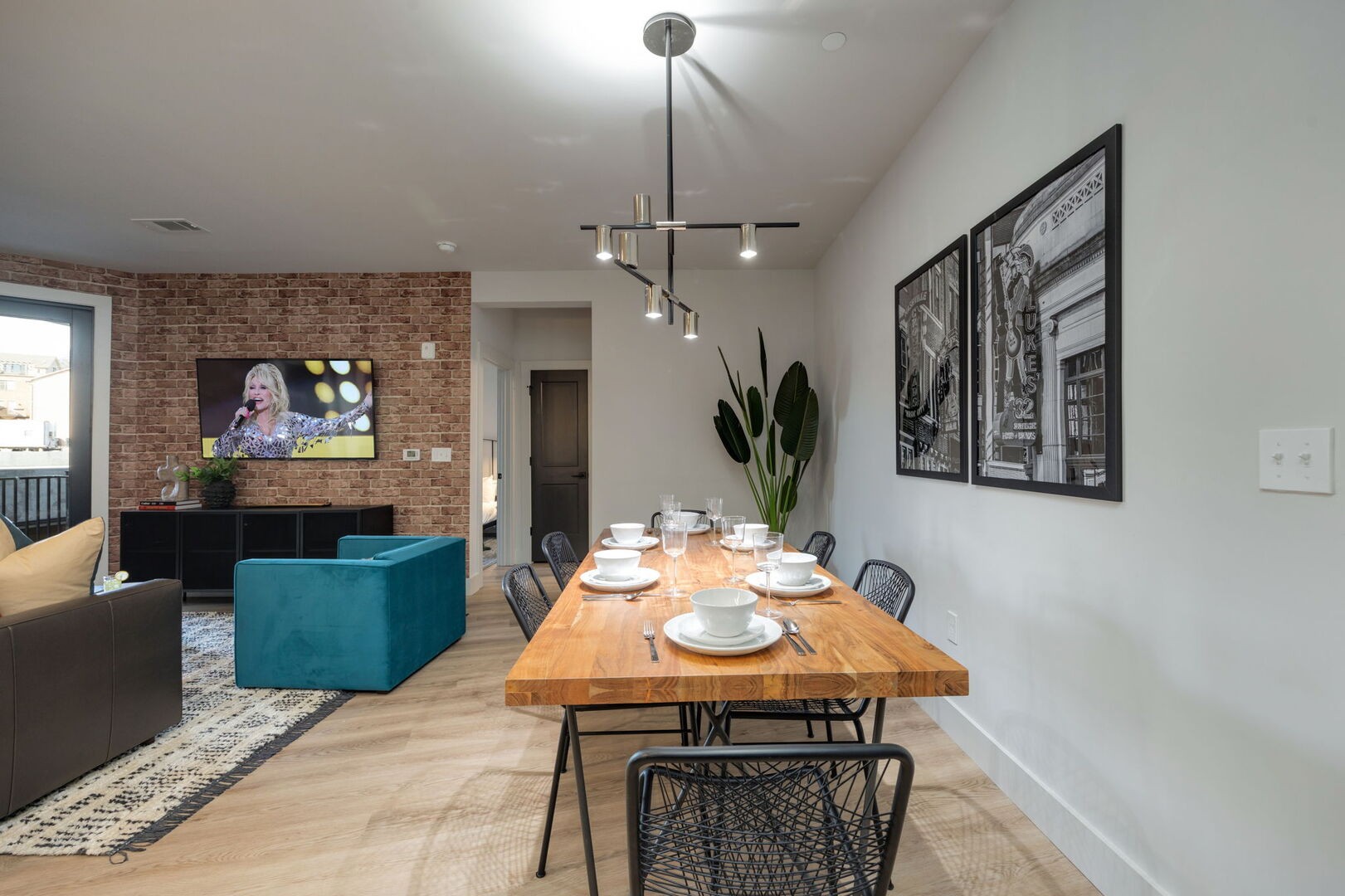 303 31st Ave, N Unit: 310