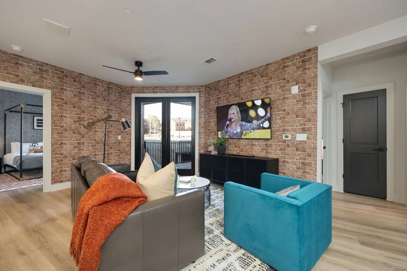 303 31st Ave, N Unit: 310