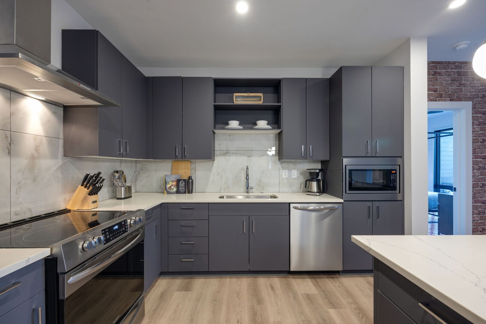 303 31st Ave, N Unit: 310