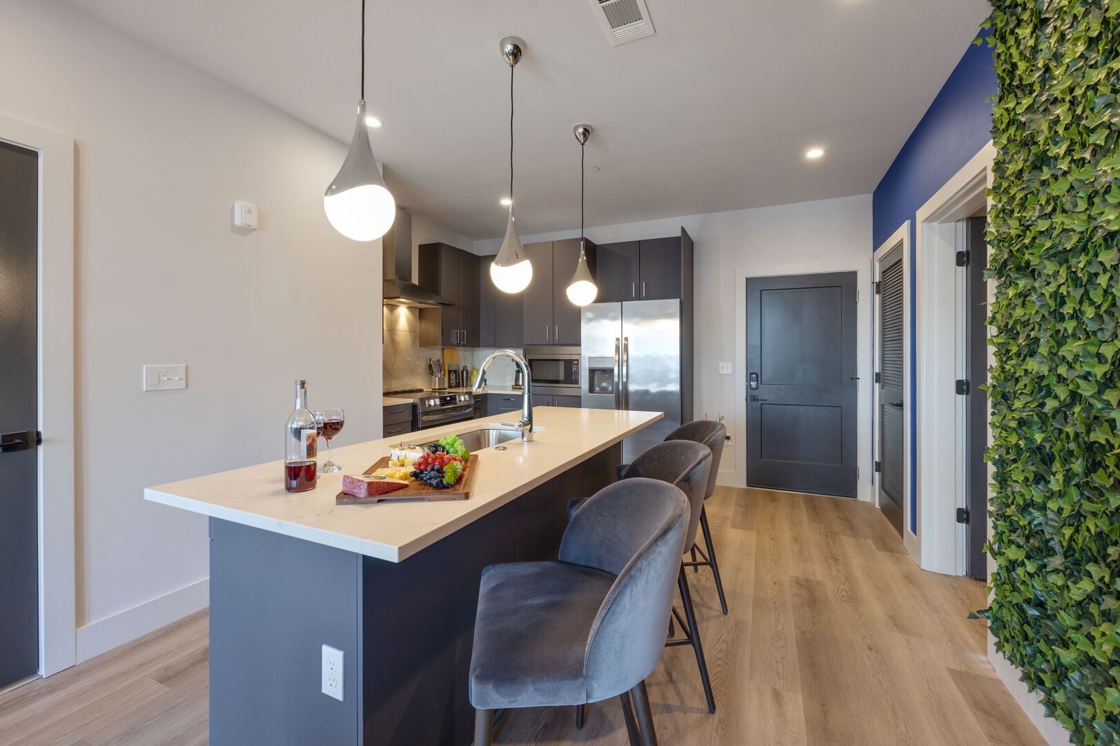 303 31st Ave, N Unit: 314