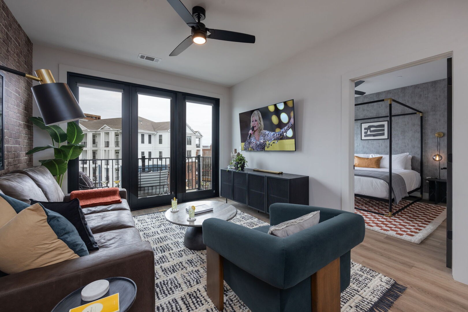 303 31st Ave, N Unit: 414