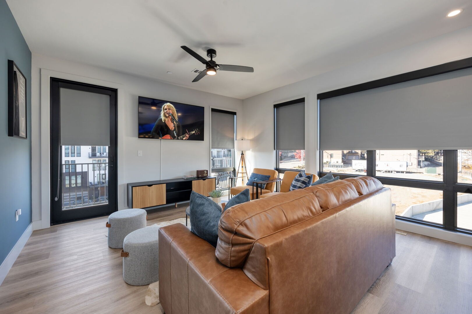 303 31st Ave, N Unit: 502