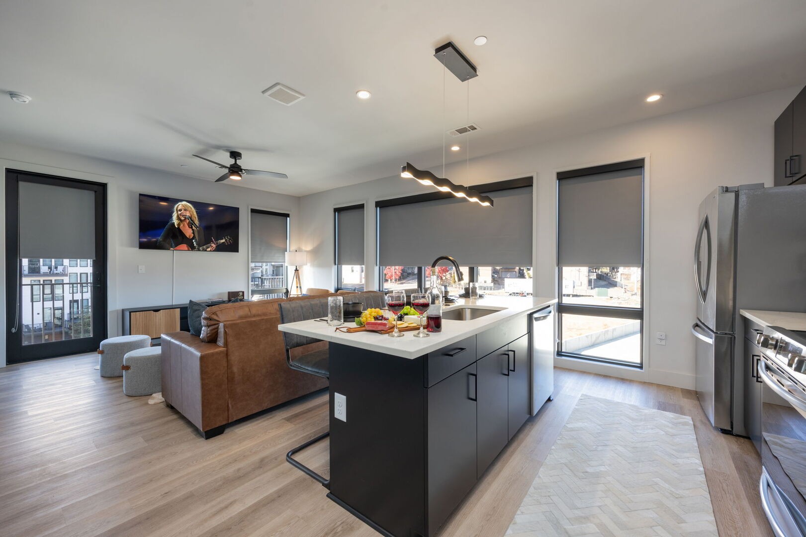 303 31st Ave, N Unit: 502