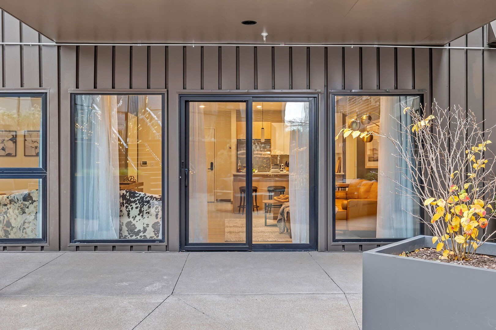 635 7th Ave, S Unit: 203