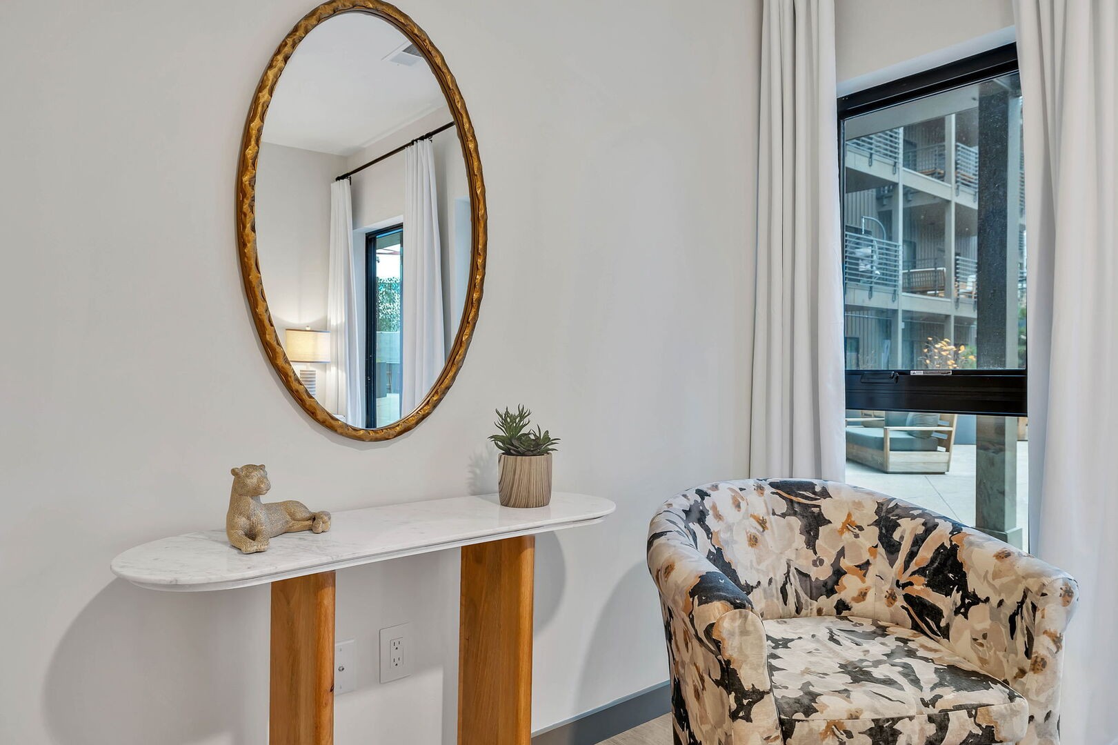 635 7th Ave, S Unit: 203