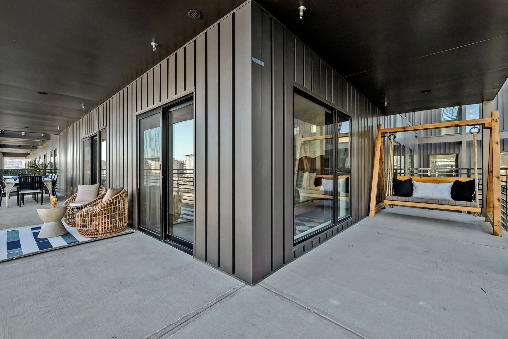 635 7th Ave, S Unit: 405