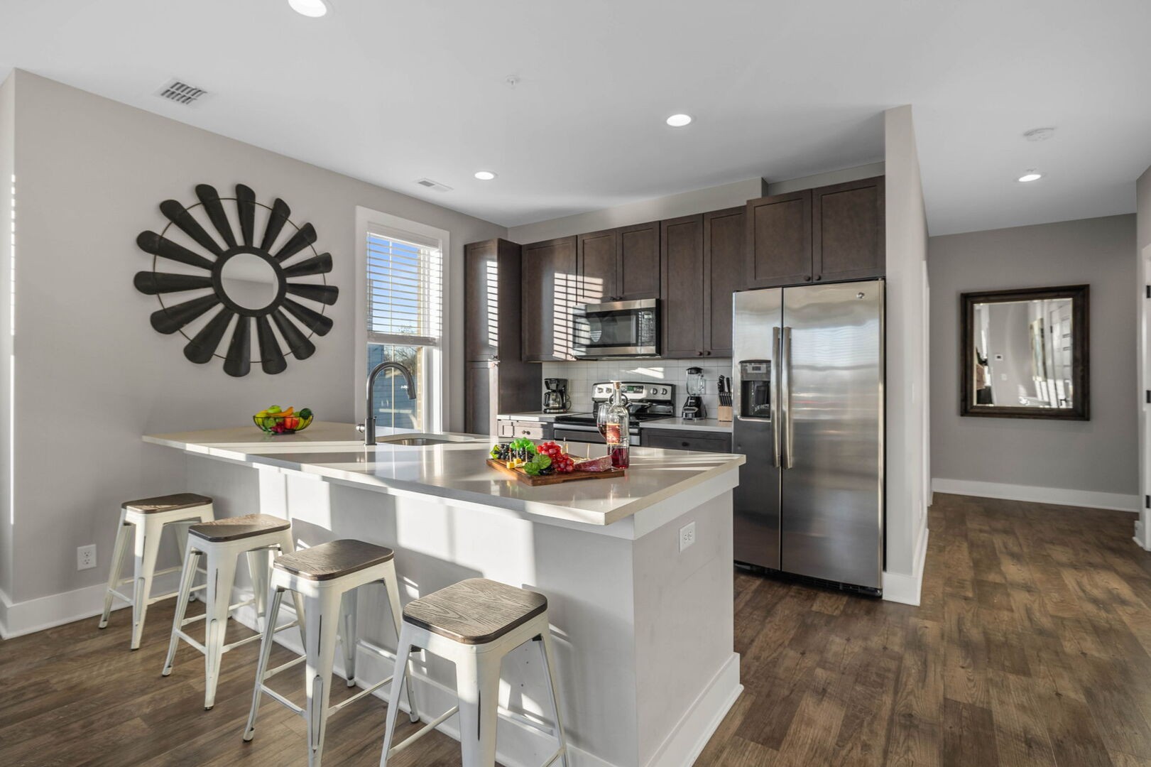 1077 E Trinity Ln Unit: 310