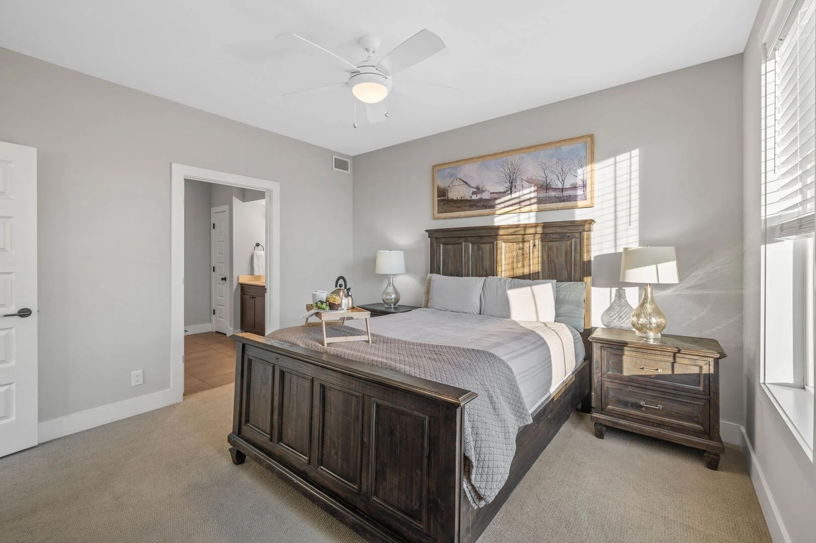 1077 E Trinity Ln Unit: 310