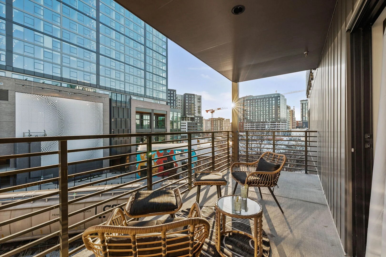 635 7th Ave, S Unit: 501