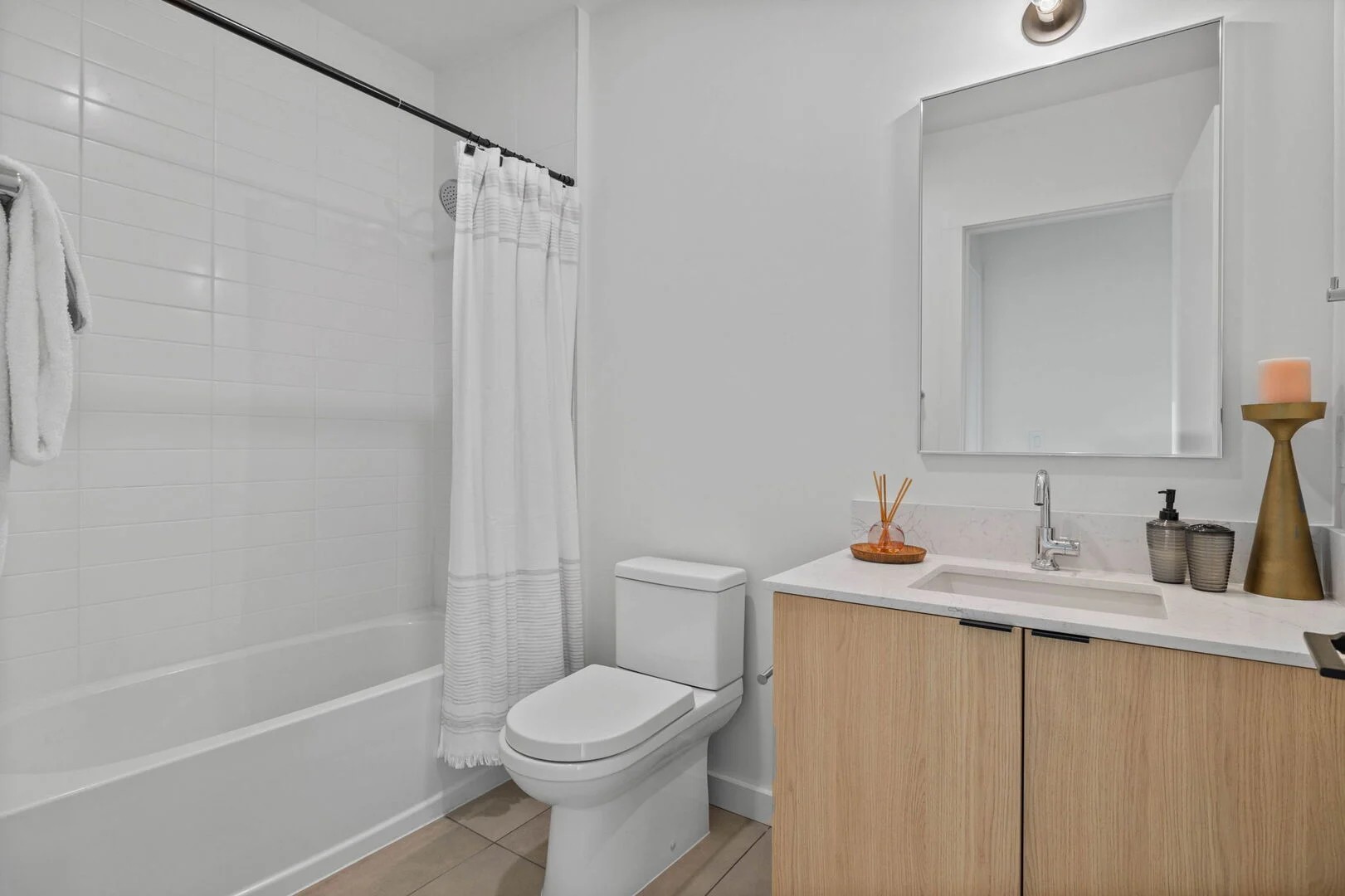 635 7th Ave, S Unit: 501