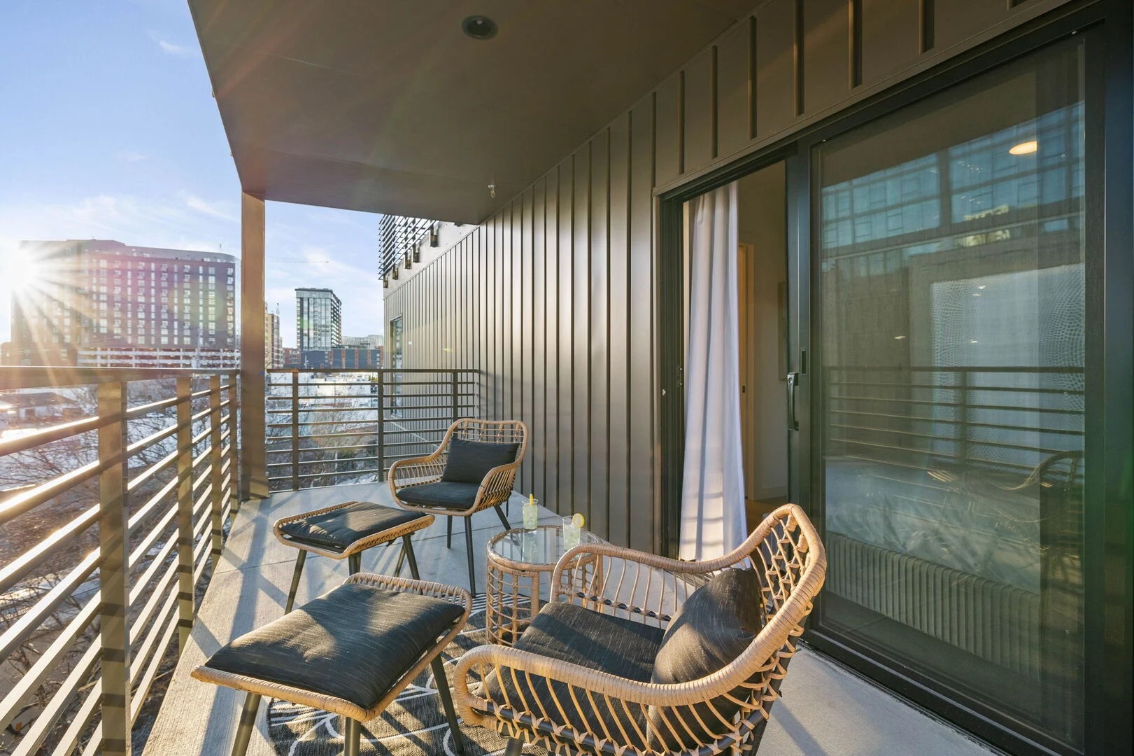 635 7th Ave, S Unit: 501