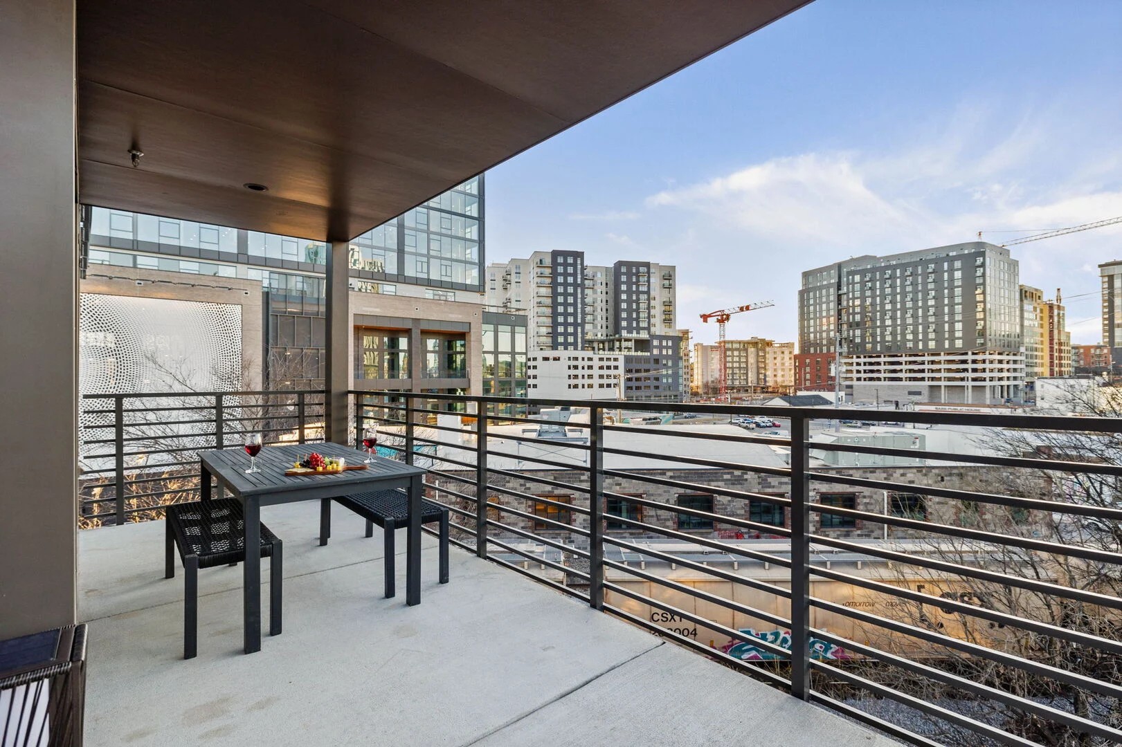 635 7th Ave, S Unit: 501