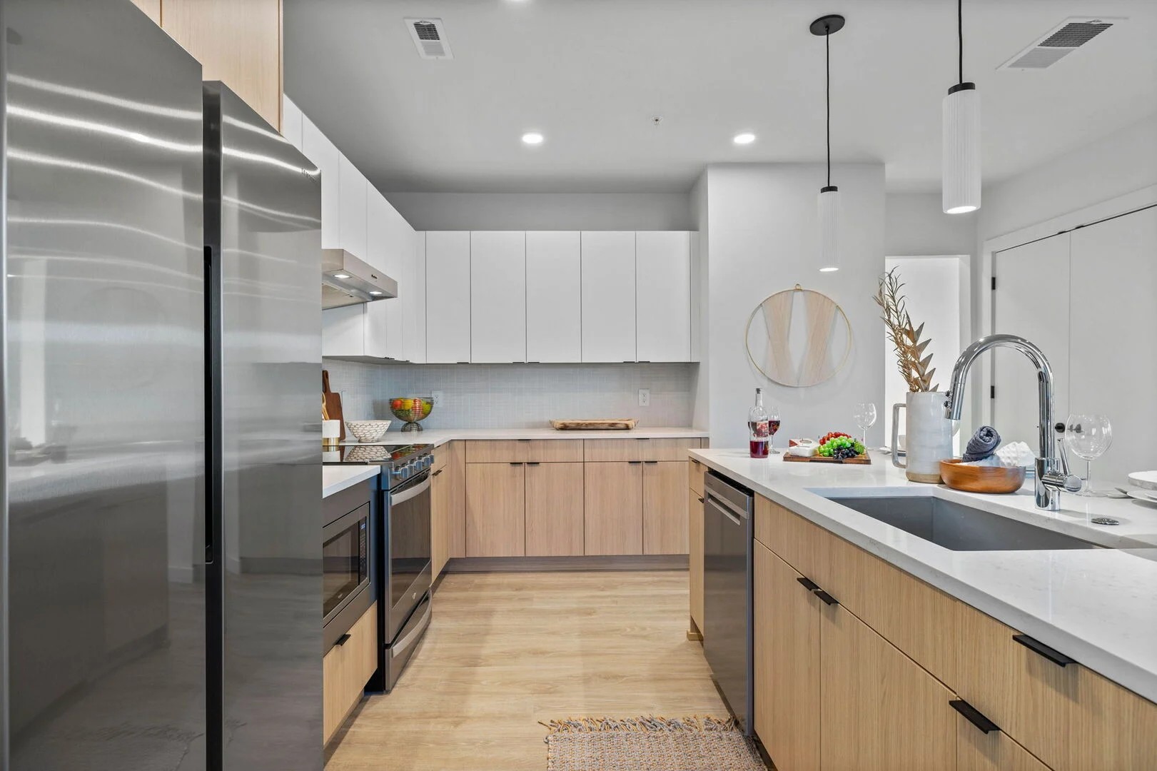 635 7th Ave, S Unit: 501