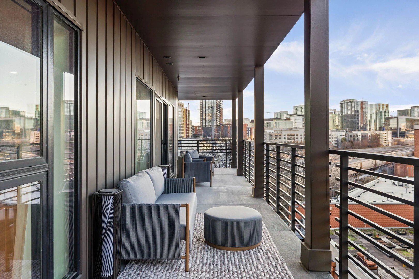 635 7th Ave, S Unit: 501