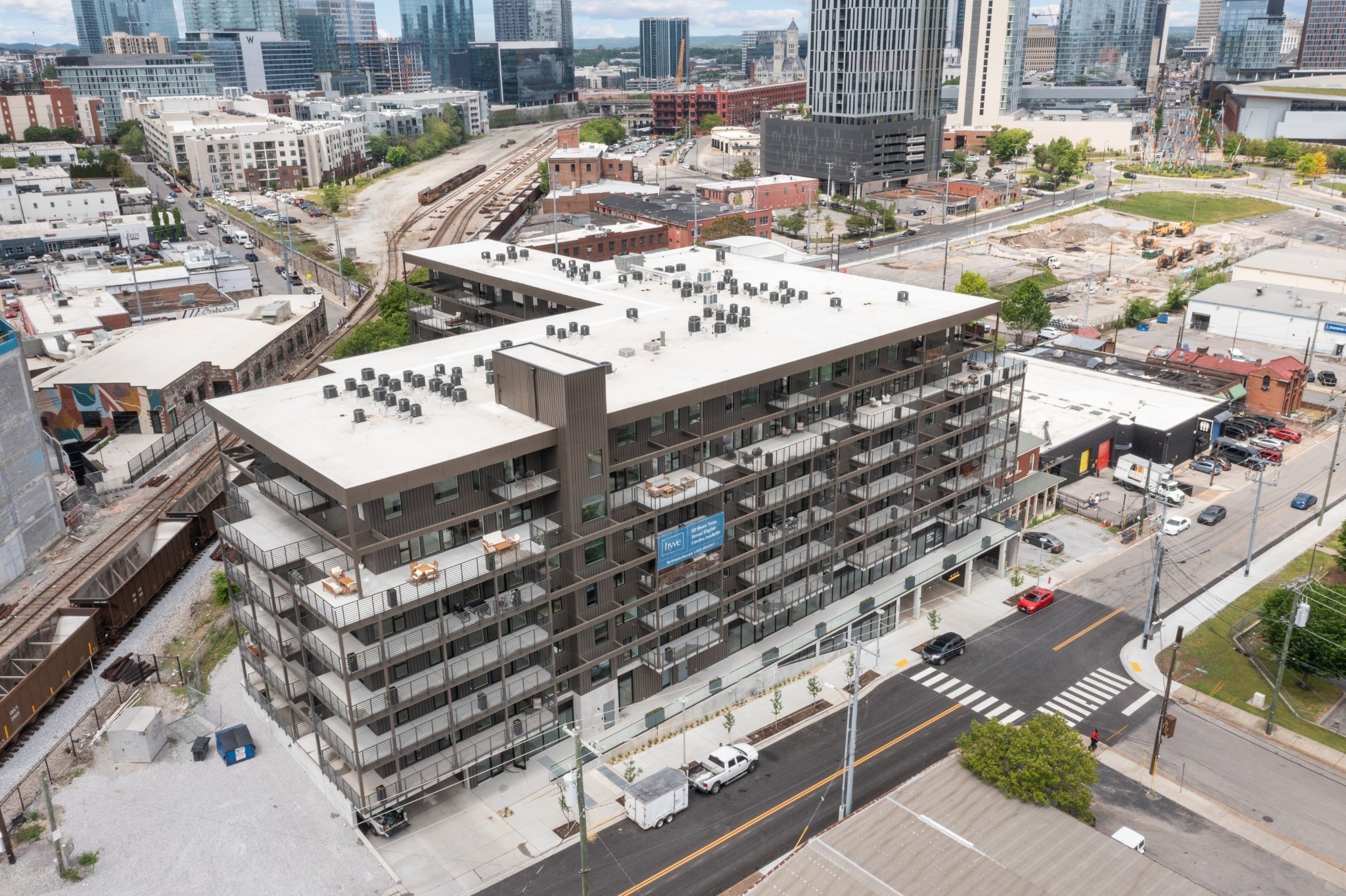 635 7th Ave, S Unit: 512