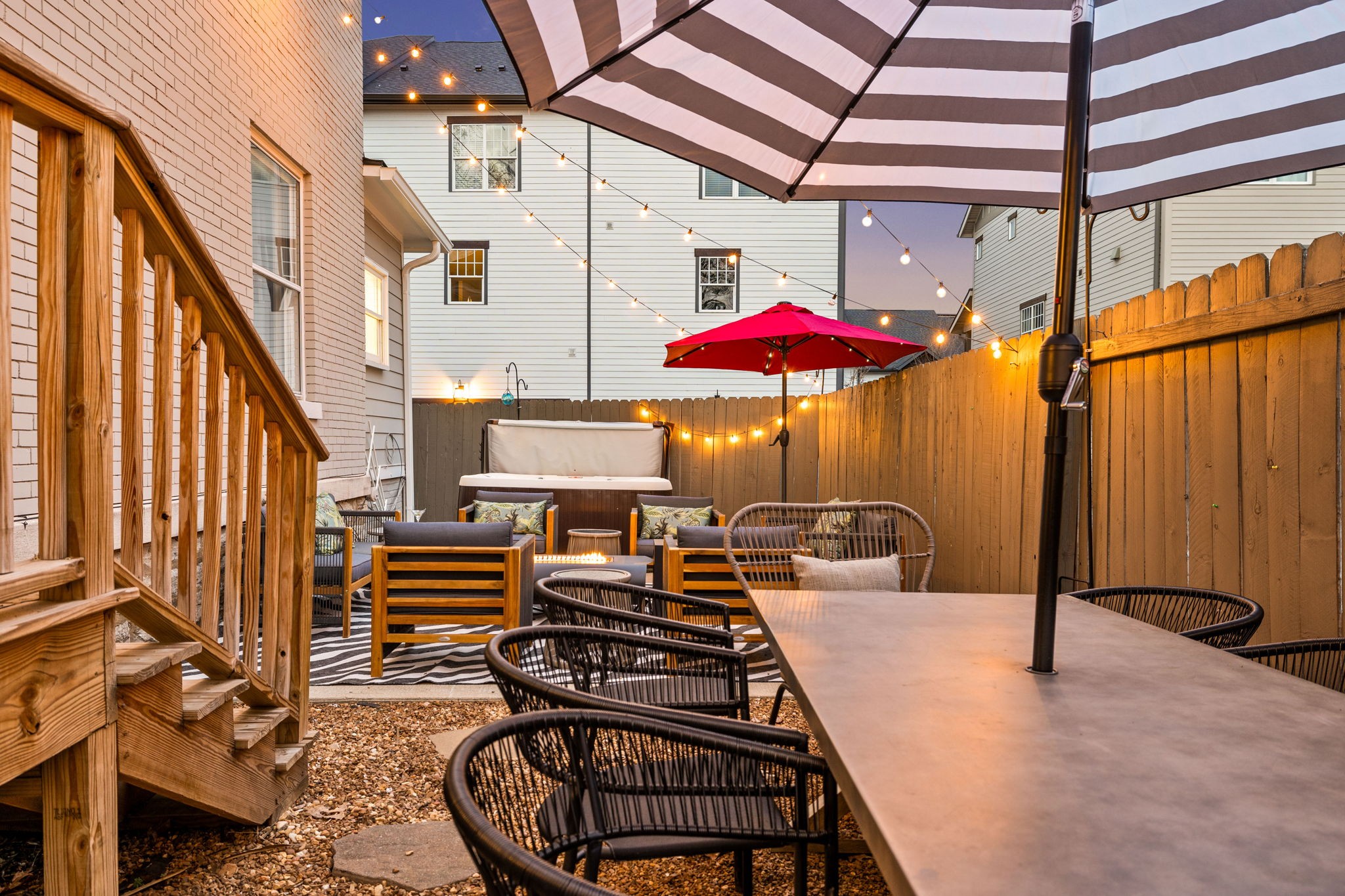 2116 Elliott Ave