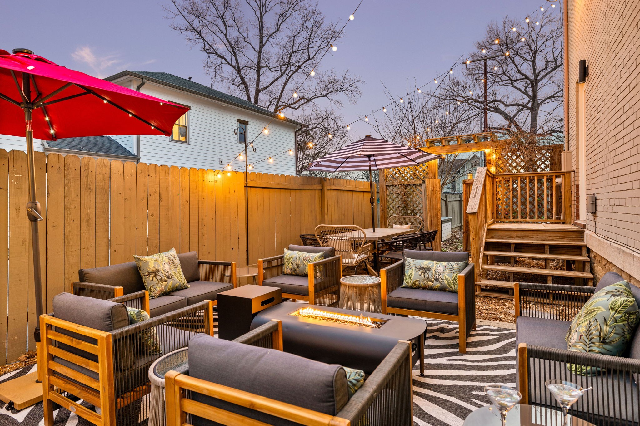 2116 Elliott Ave