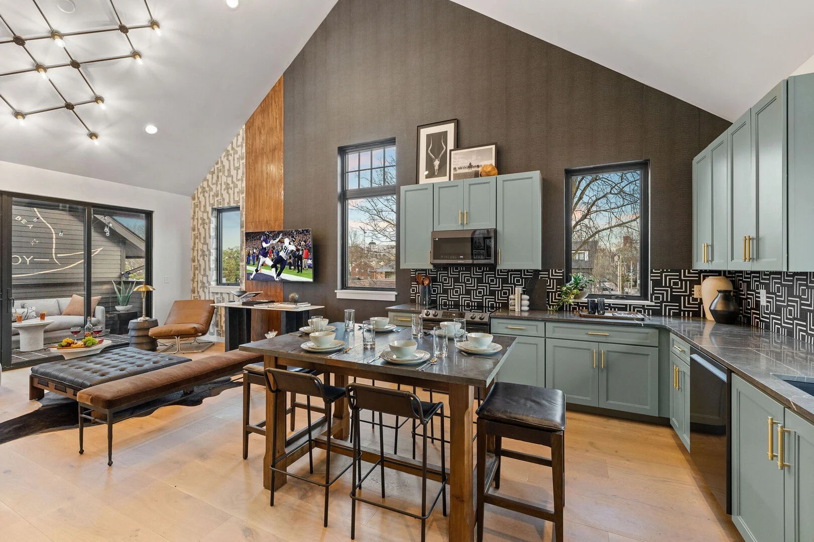 1501 16th Ave, S Unit: 5