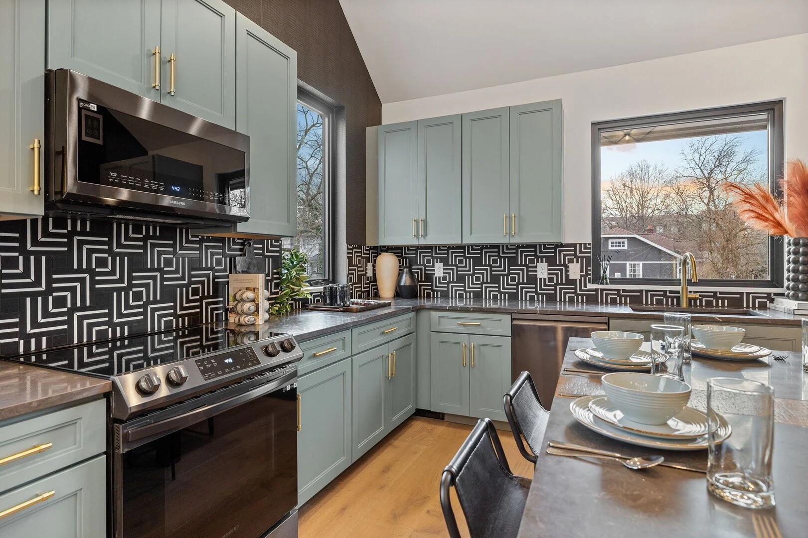 1501 16th Ave, S Unit: 5