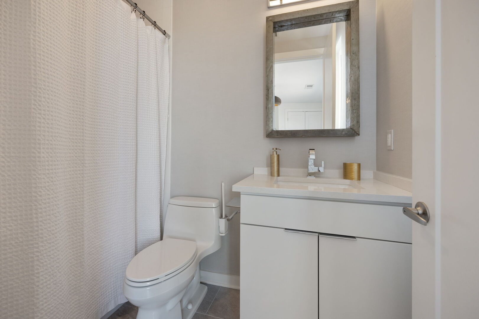 227 Oceola Ave Unit: 1