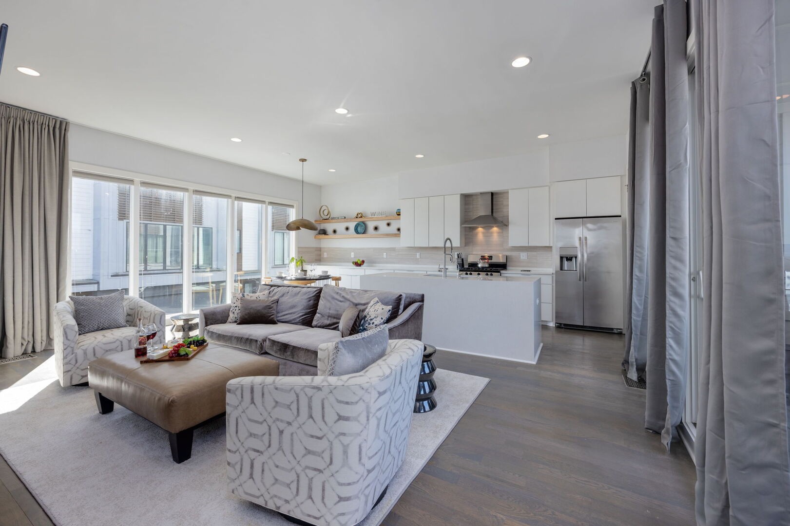 227 Oceola Ave Unit: 1