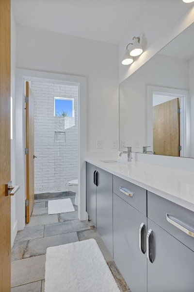 1106 Buchanan St Unit: E