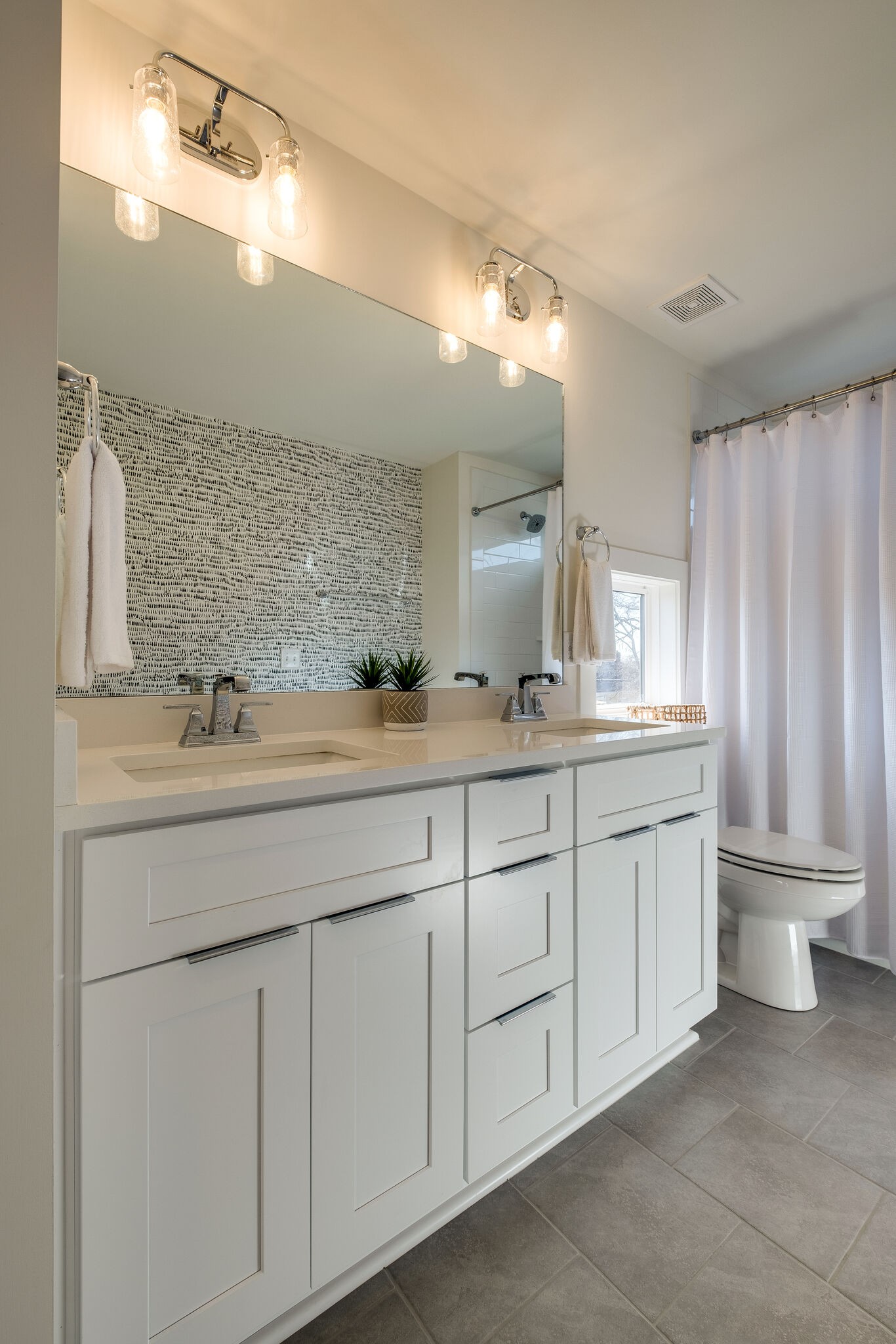 1519 Meridian St Unit: 1