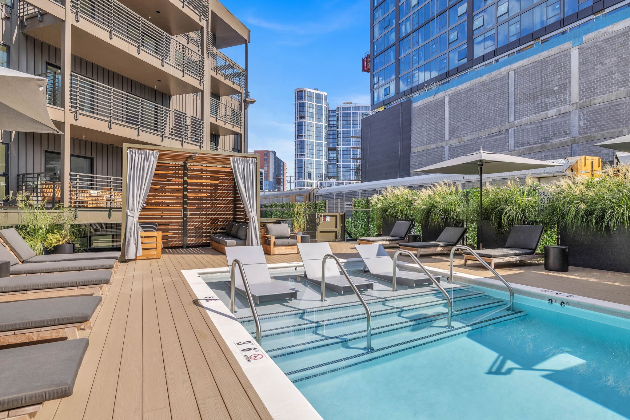 635 7th Ave, S Unit: 510