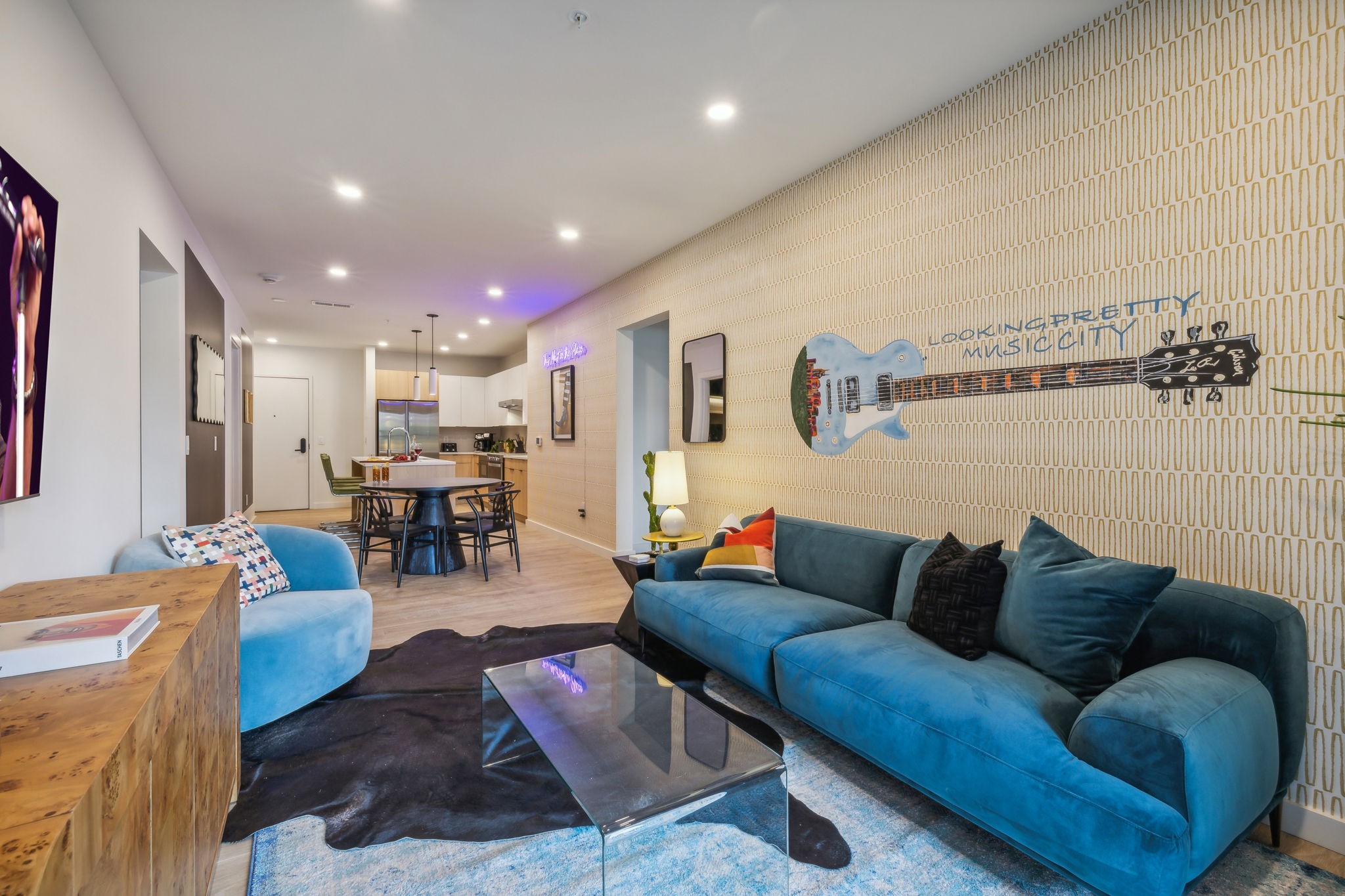 635 7th Ave, S Unit: 512