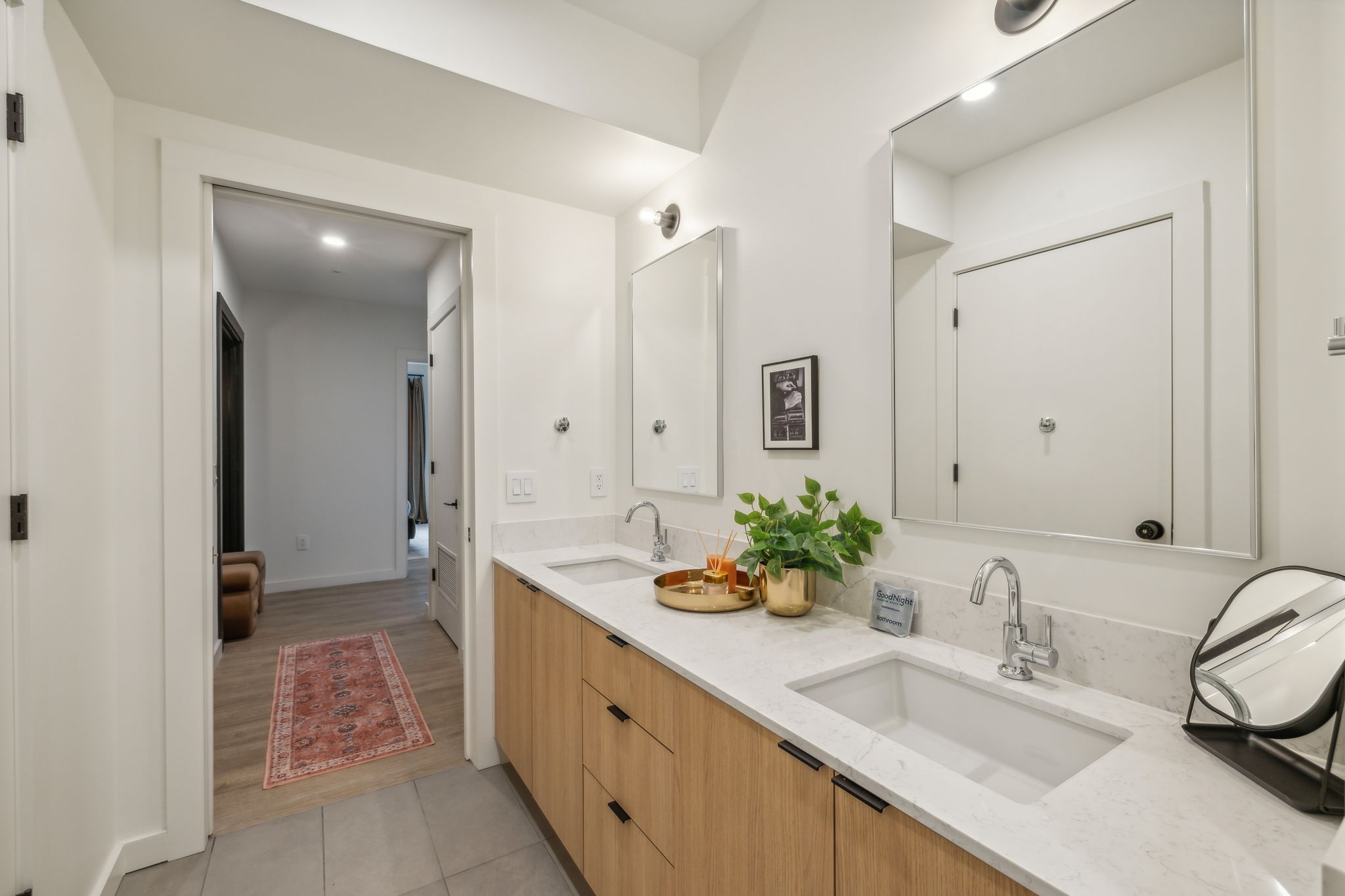 635 7th Ave, S Unit: 512