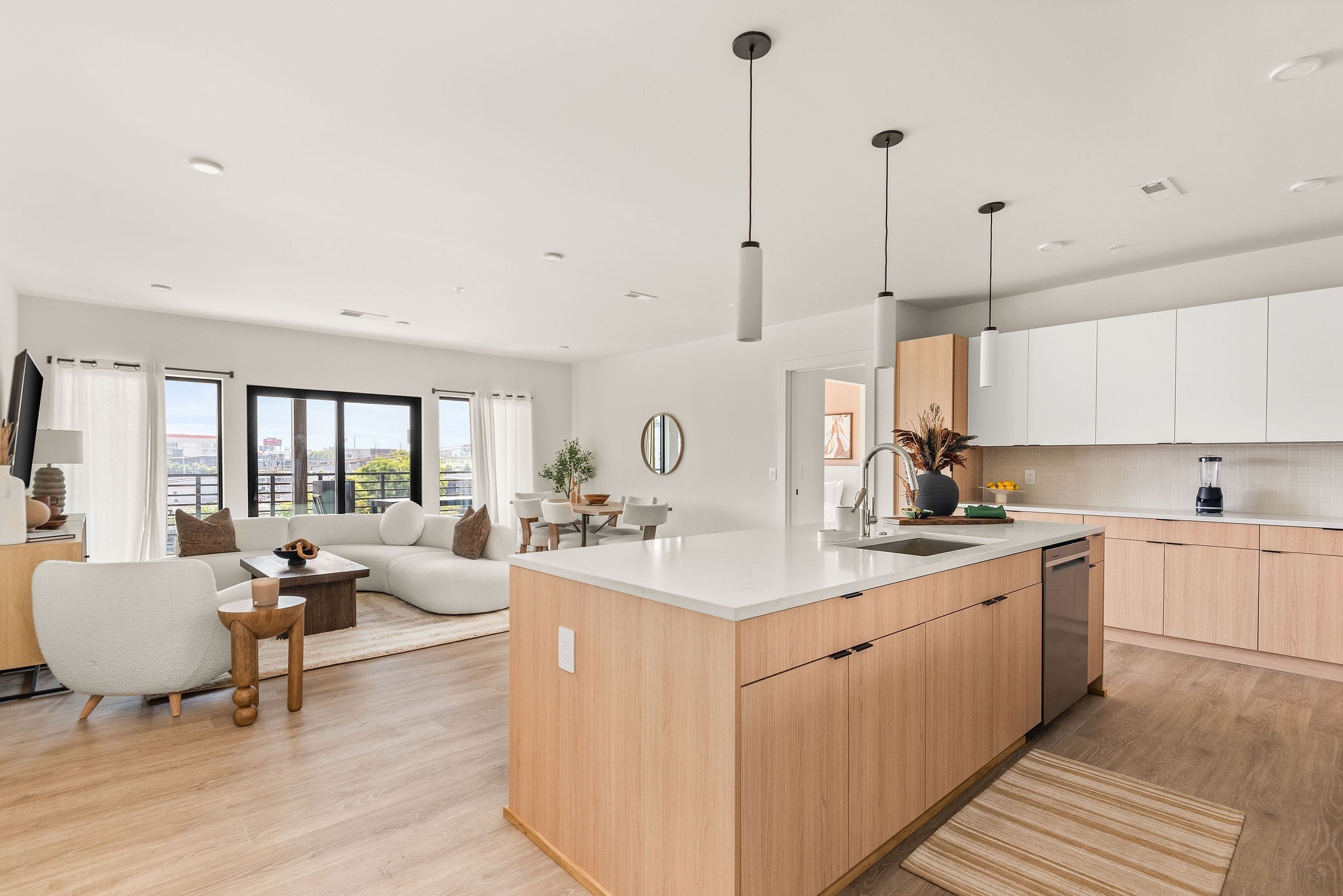 635 7th Ave, S Unit: 411