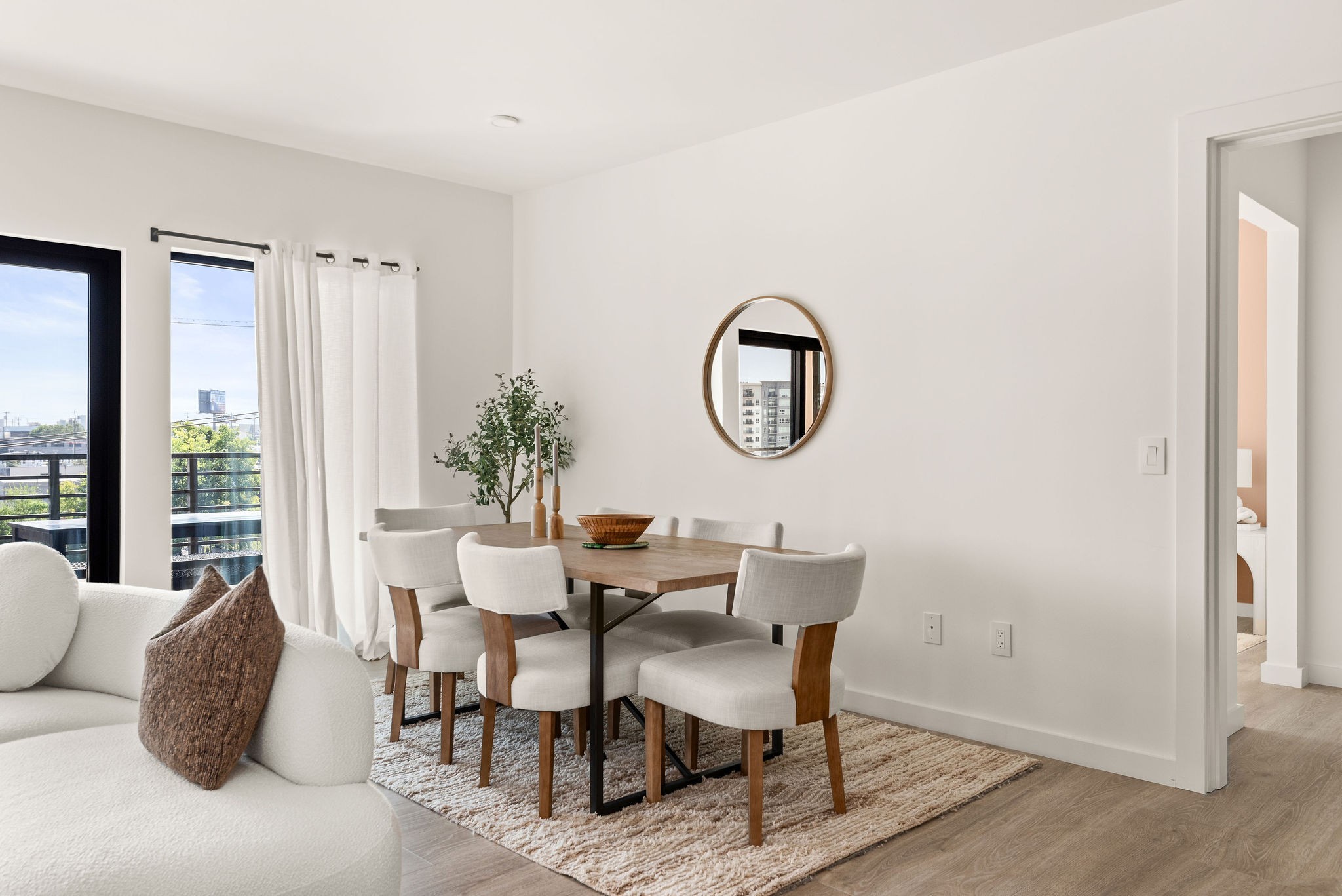 635 7th Ave, S Unit: 411